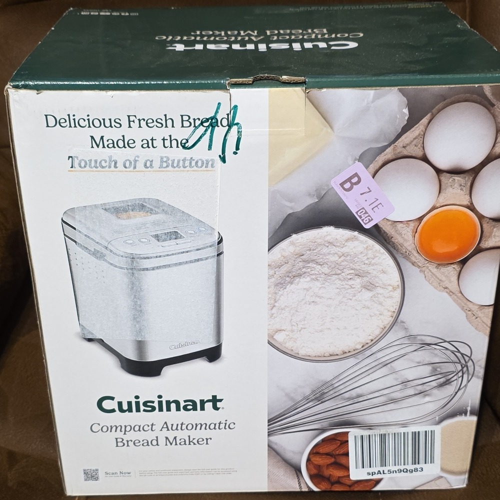 Cuisinart CBK-110NAS Automatic Programmable Bread Machine, 12 Settings, Silver - Picture 3 of 4